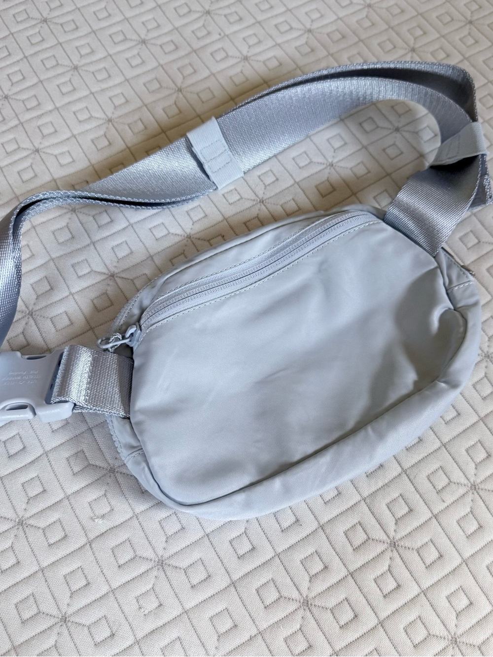 Lululemon Light powder Blue Belt Bag - Picture 4 of 12